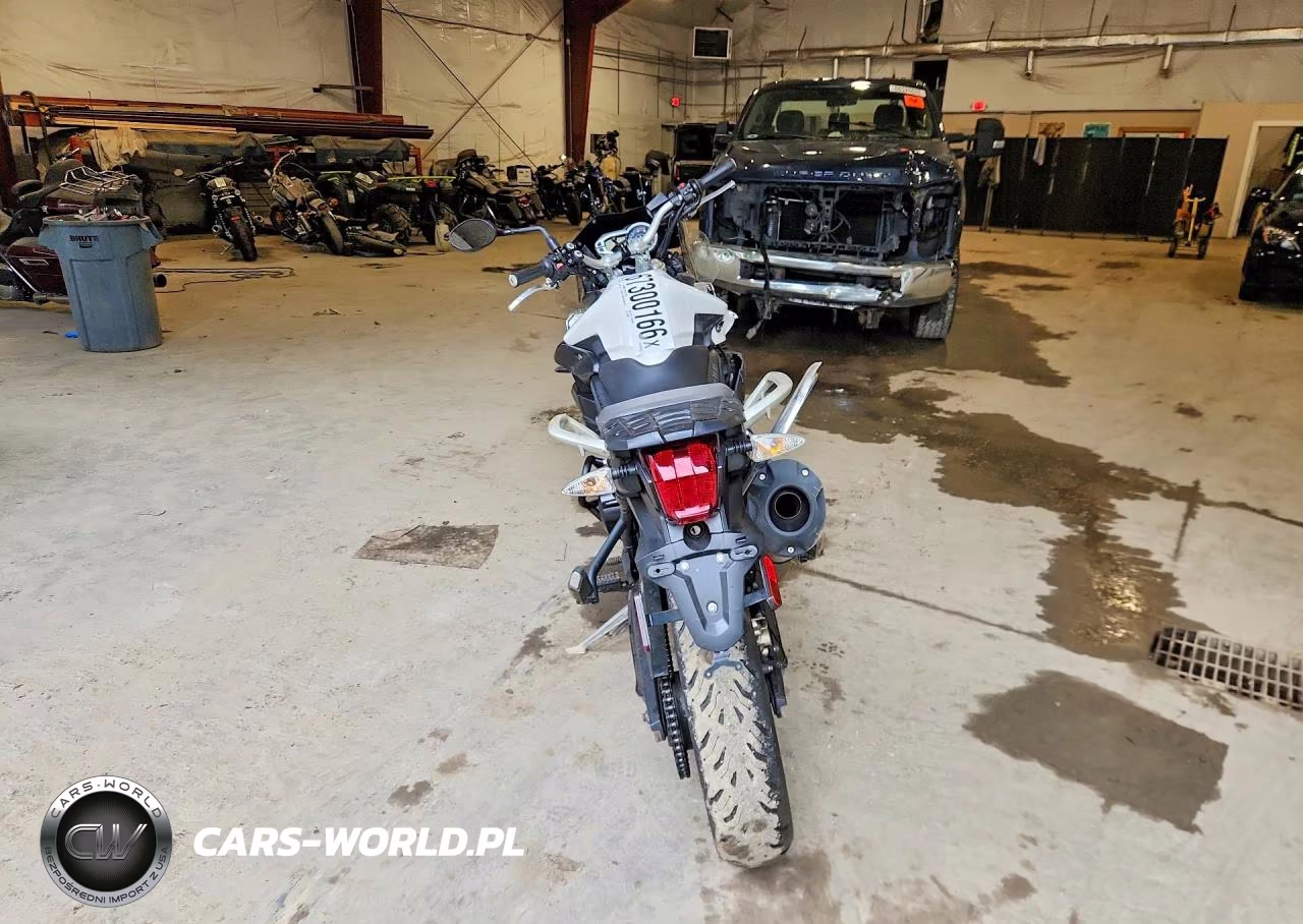 2013 Triumph Motorcycle Tiger 800 VIN:SMTE05BF8DJ566929 - 4