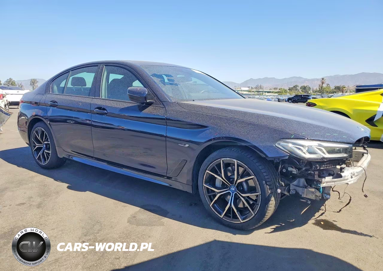 2022 BMW 530E VIN:WBA13AG02NCL04358 - 4