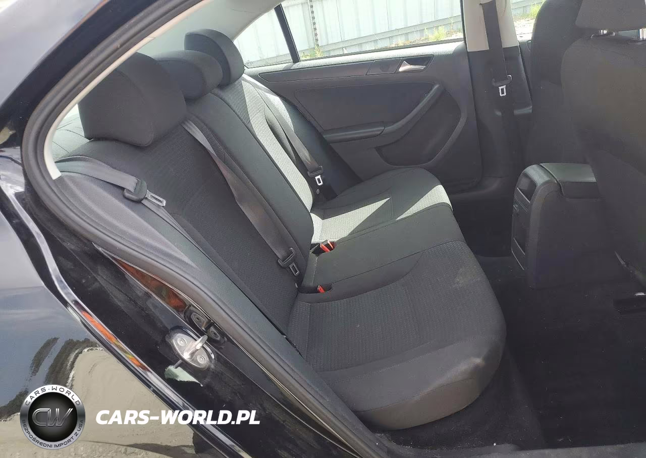 2016 Volkswagen Jetta S VIN:3VW267AJ4GM375174 - 10