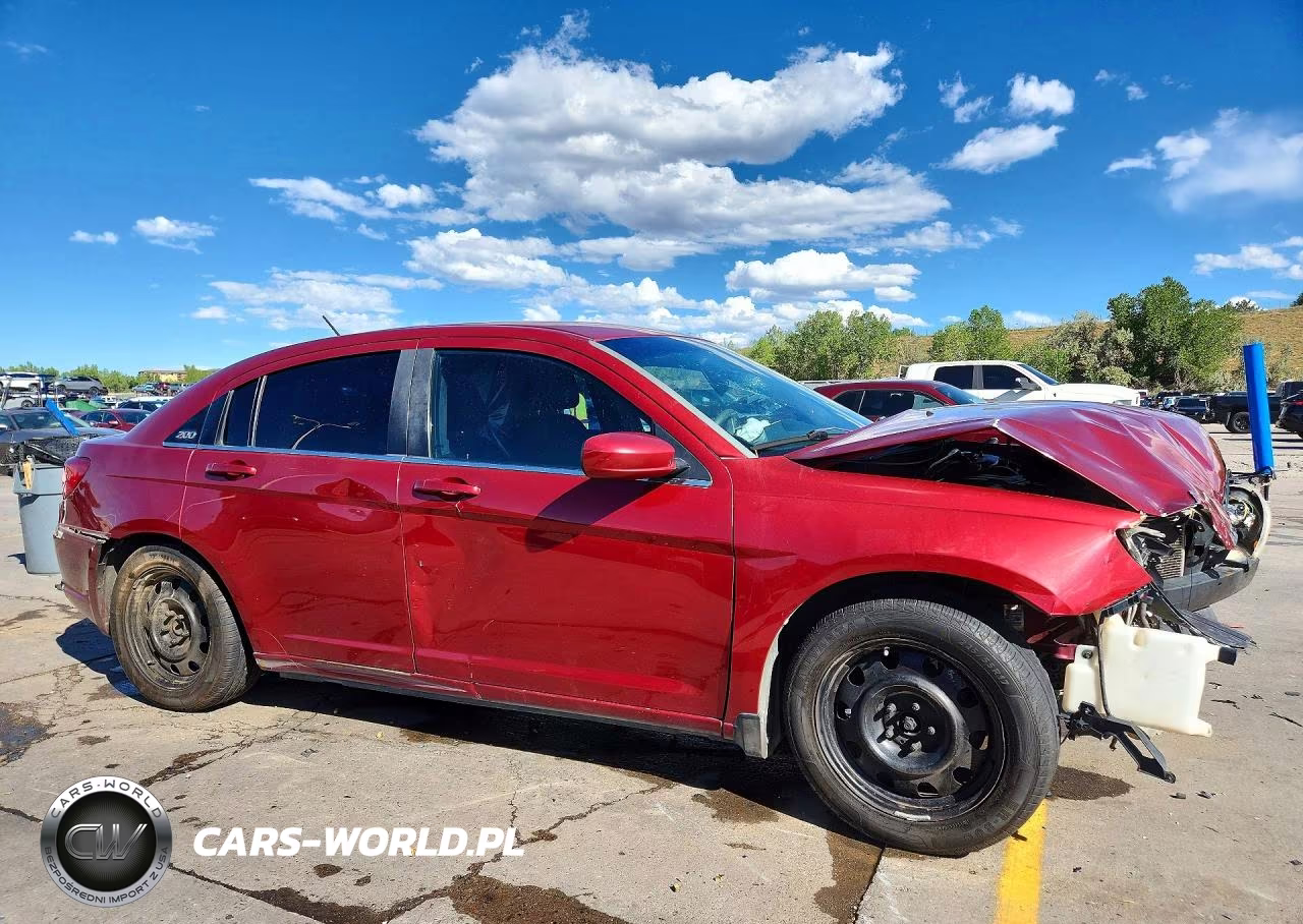 2013 Chrysler 200 Lx VIN:1C3CCBAB2DN597004 - 4