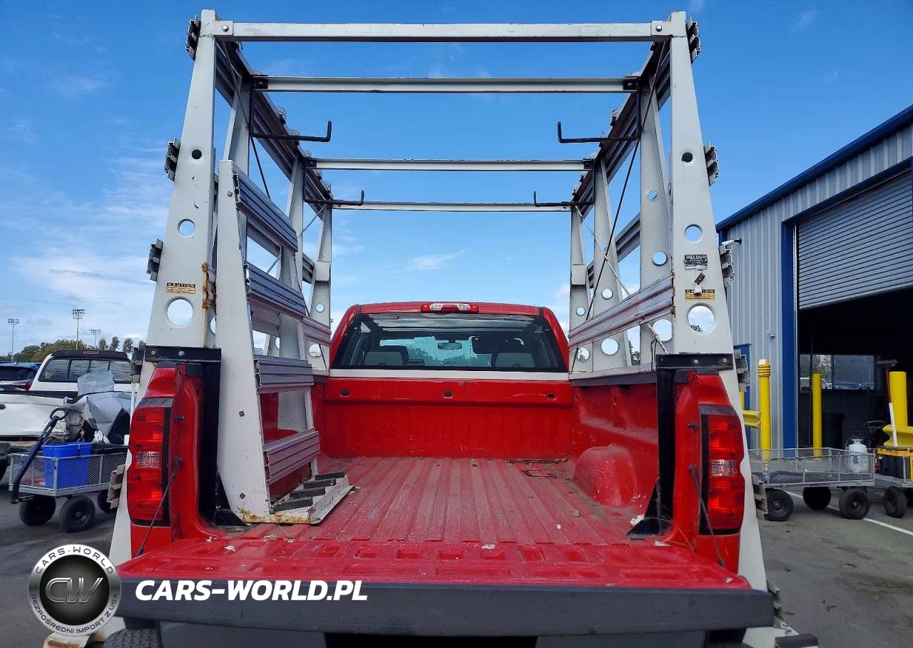 2018 Chevrolet Silverado K2500 Heavy Duty VIN:1GC2KUEG0JZ229775 - 10
