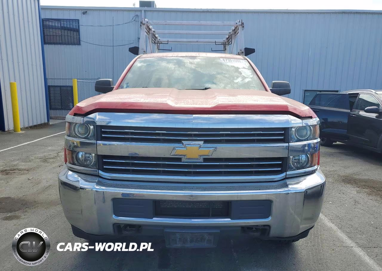 2018 Chevrolet Silverado K2500 Heavy Duty VIN:1GC2KUEG0JZ229775 - 5