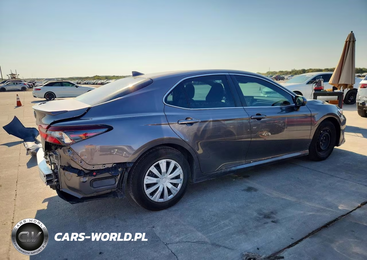 2023 Toyota Camry Le VIN:4T1C31AK4PU611884 - 3