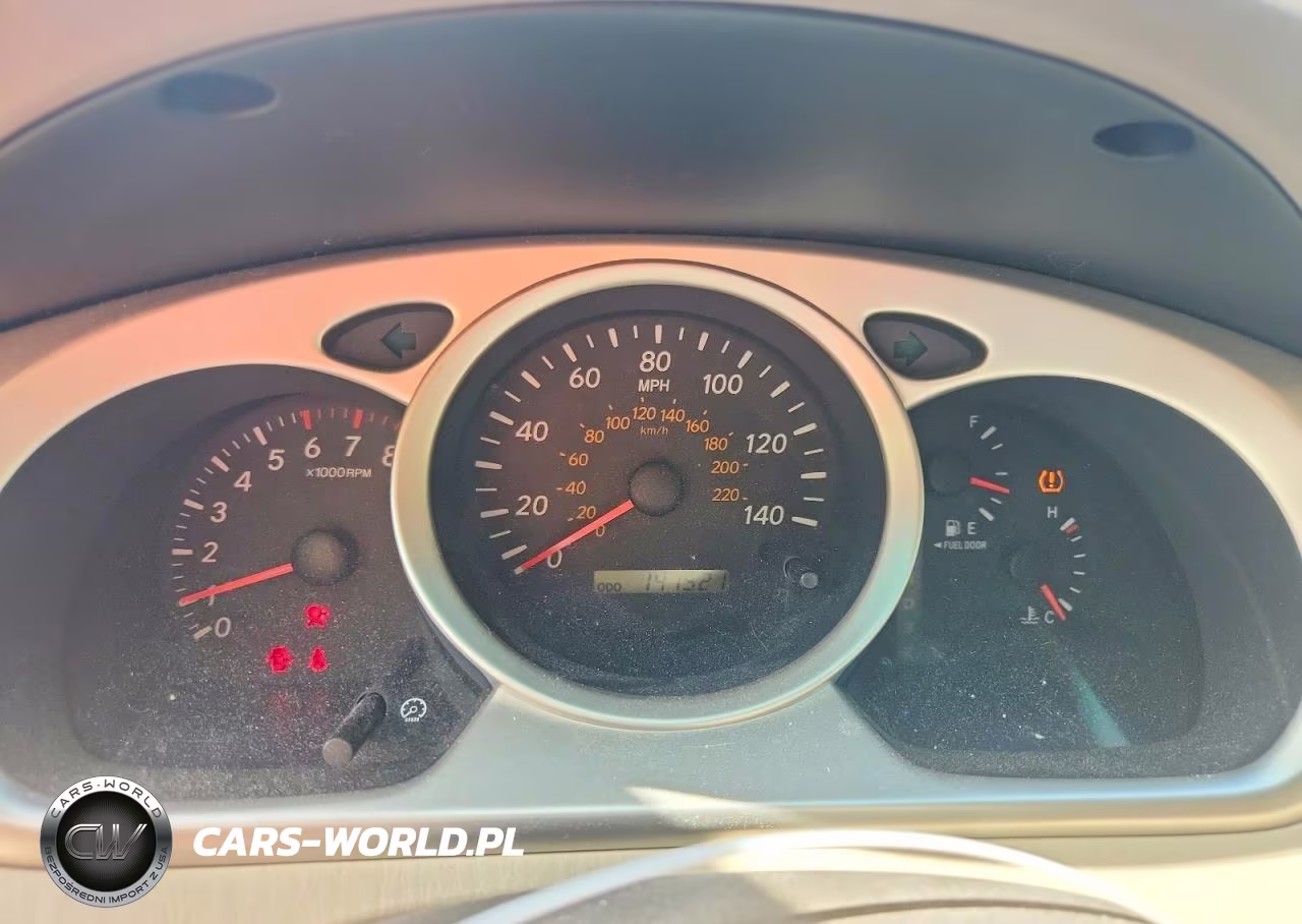2005 Toyota Highlander Base VIN:JTEEP21A050097367 - 9