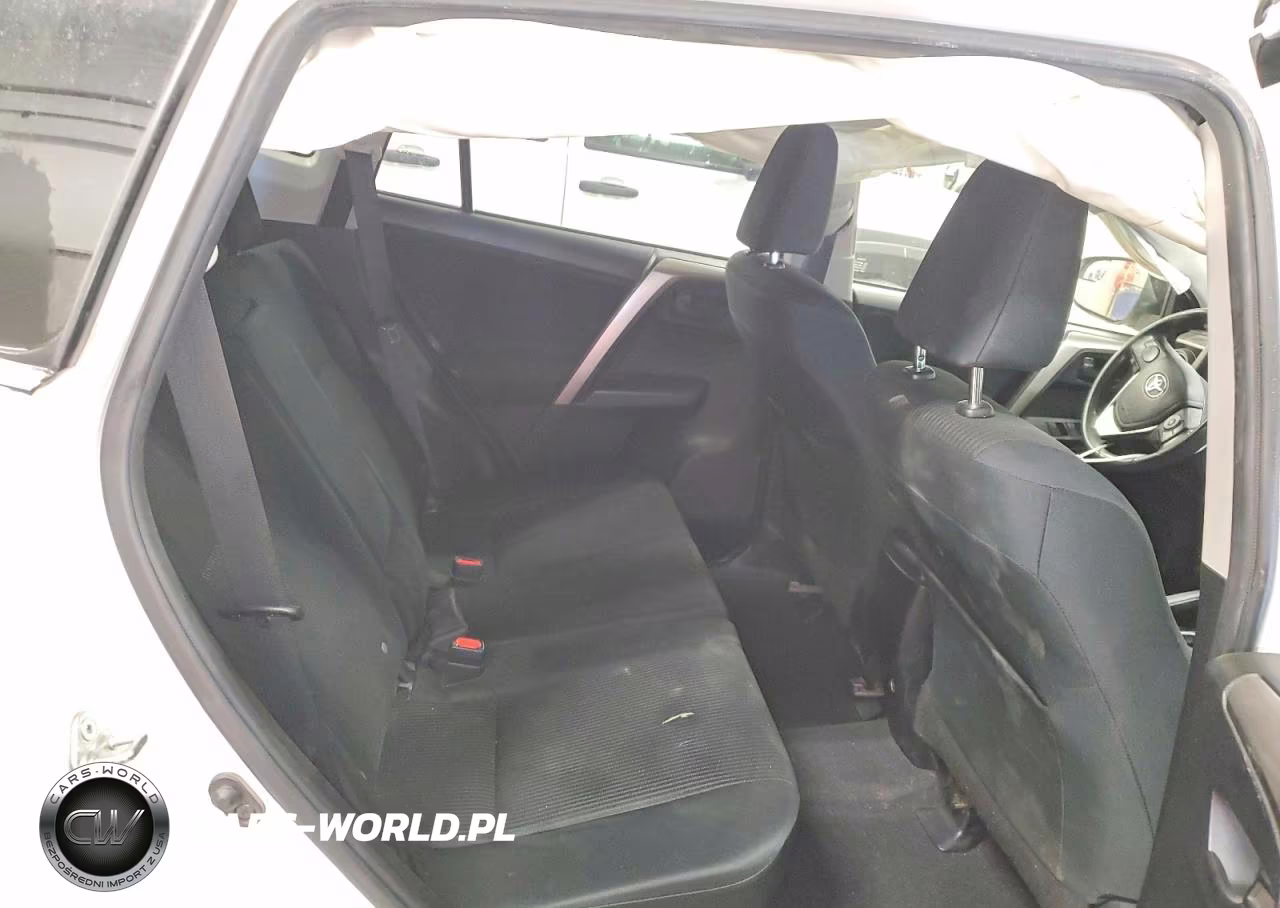 2018 Toyota Rav4 Le VIN:JTMBFREV8JJ741296 - 11