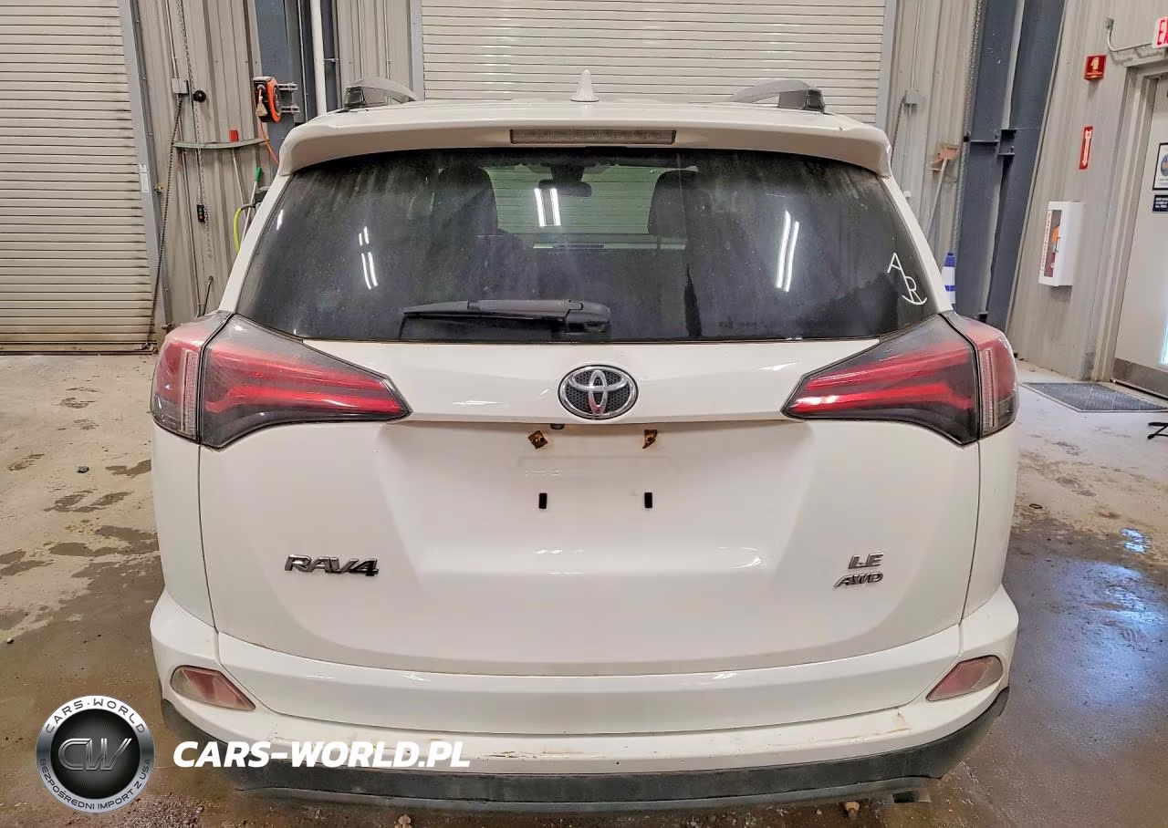 2018 Toyota Rav4 Le VIN:JTMBFREV8JJ741296 - 6