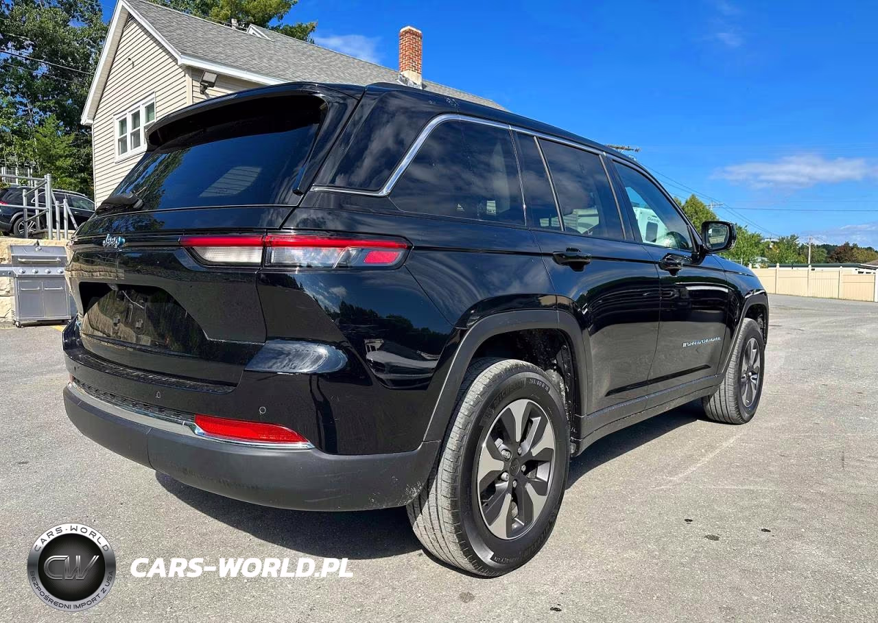 2023 Jeep Grand Cherokee Limited 4Xe VIN:1C4RJYB66P8786449 - 3
