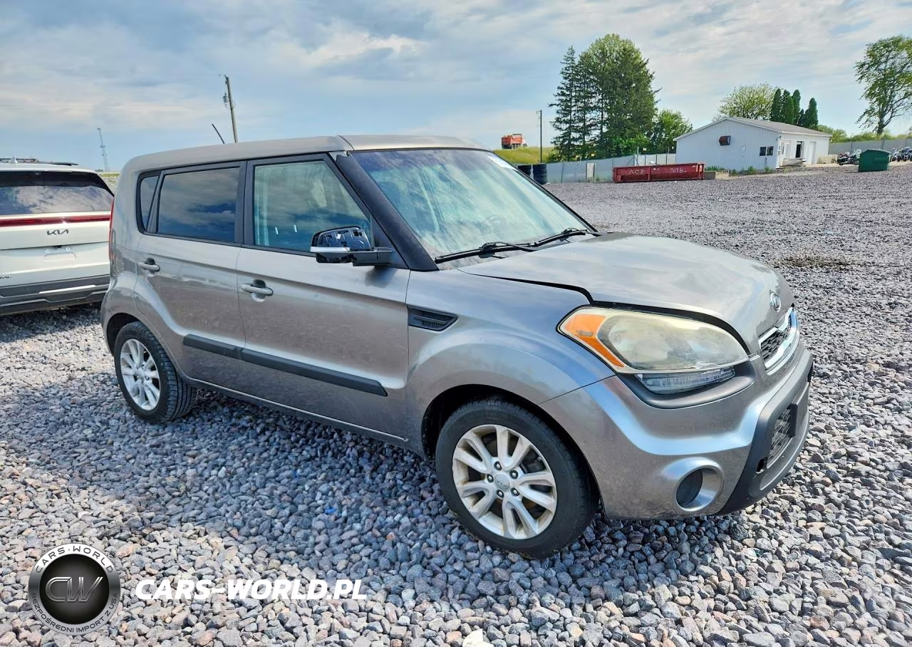 2012 Kia Soul + VIN:KNDJT2A6XC7367252 - 4