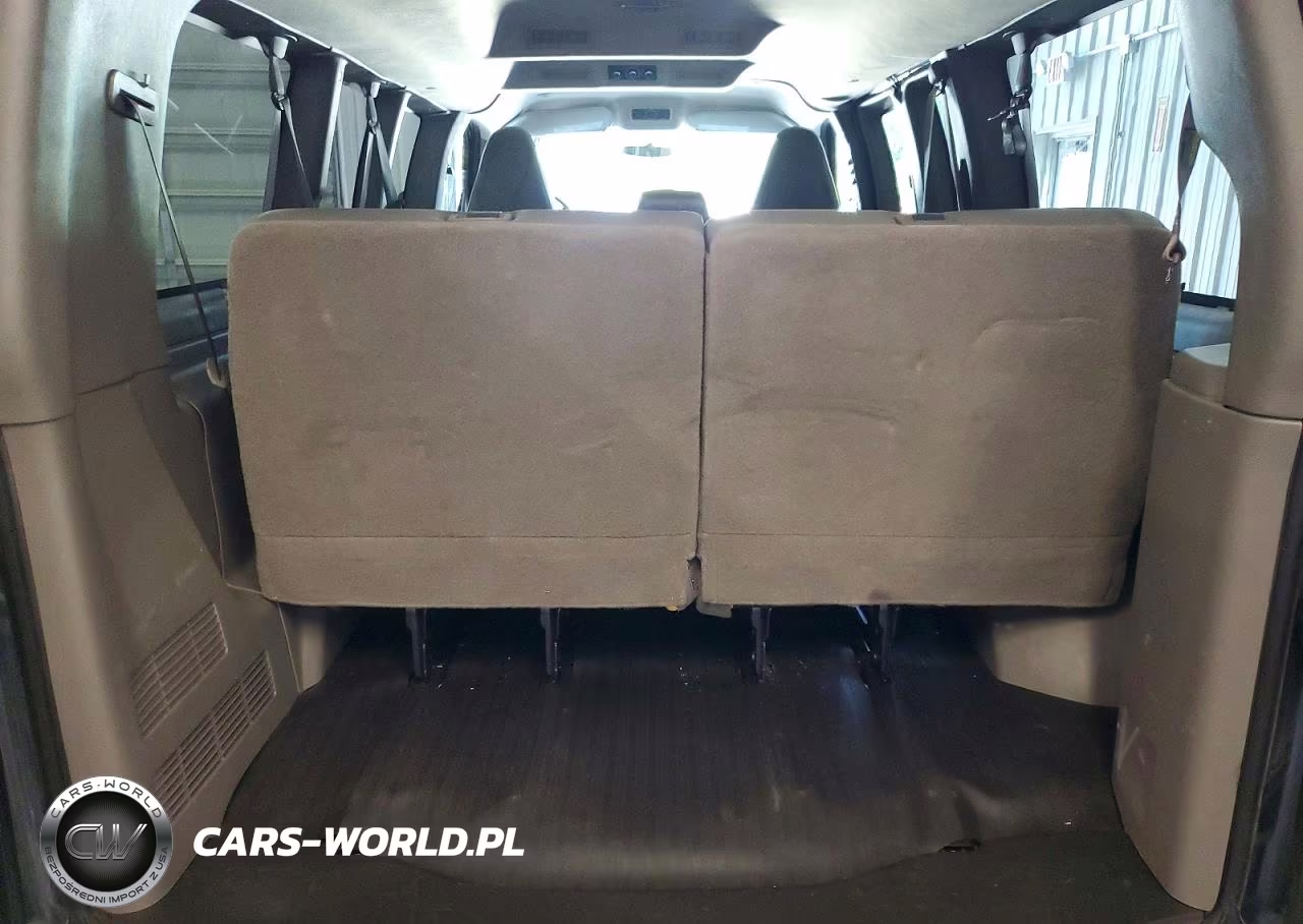 2016 Chevrolet Express VIN:1GAWGEFF0G1318650 - 10
