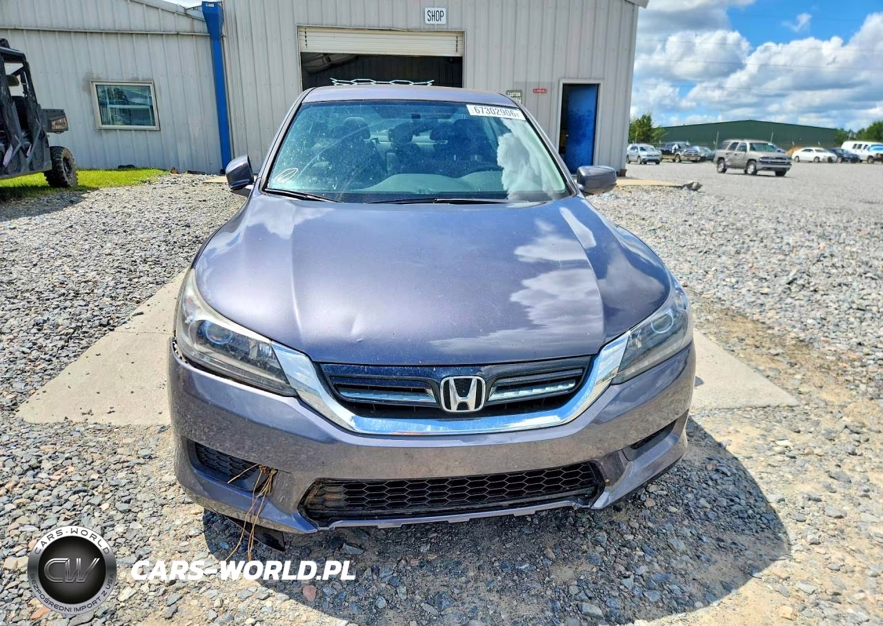 2015 Honda Accord Hybrid VIN:1HGCR6F3XFA000518 - 5