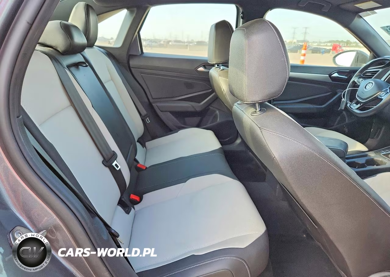 2019 Volkswagen Jetta S VIN:3VWCB7BU8KM200900 - 10