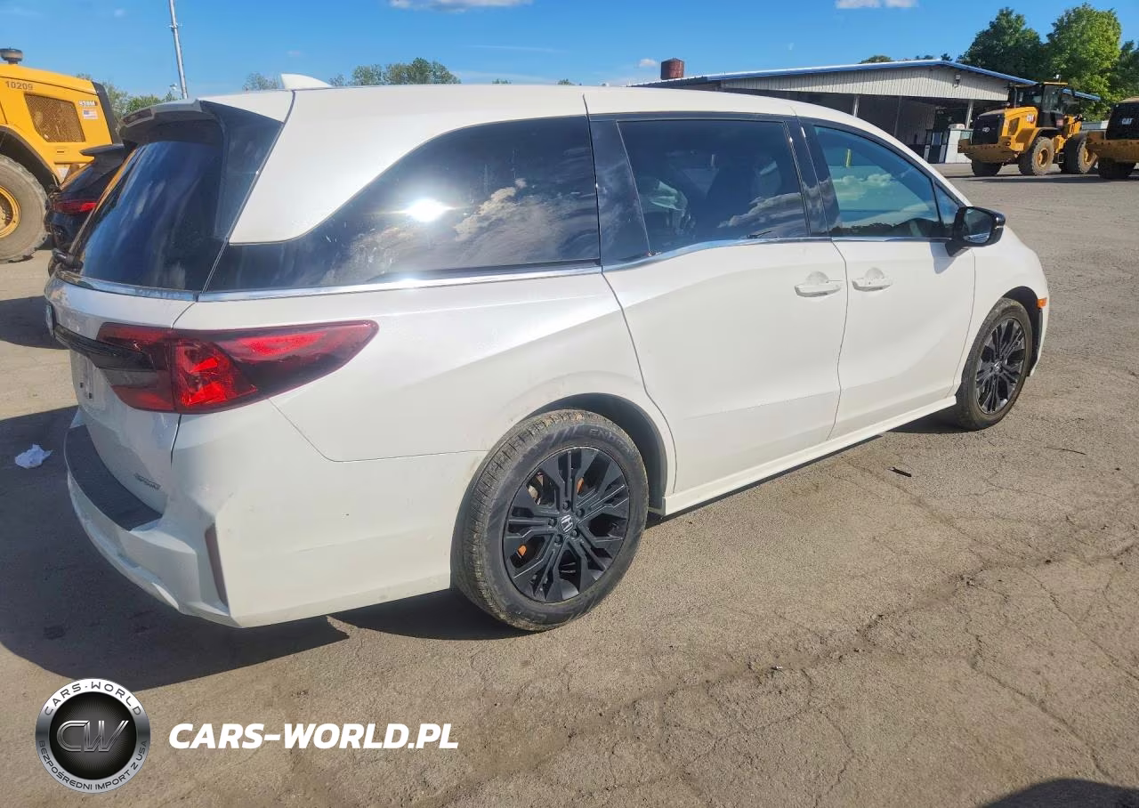 2025 Honda Odyssey Sport-L VIN:5FNRL6H73SB035042 - 3