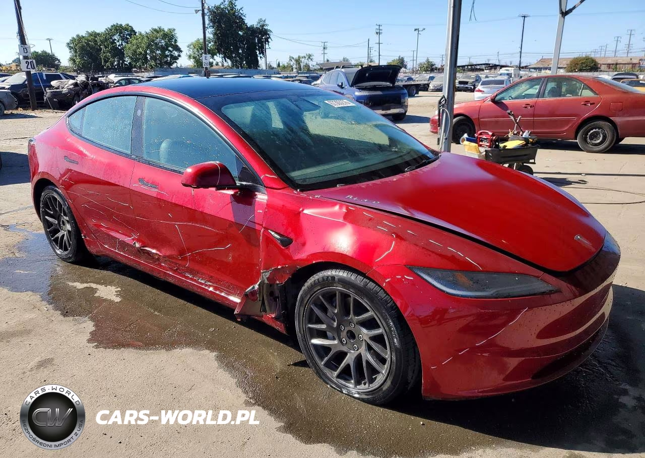 2024 Tesla Model 3 VIN:5YJ3E1EA1RF871879 - 4