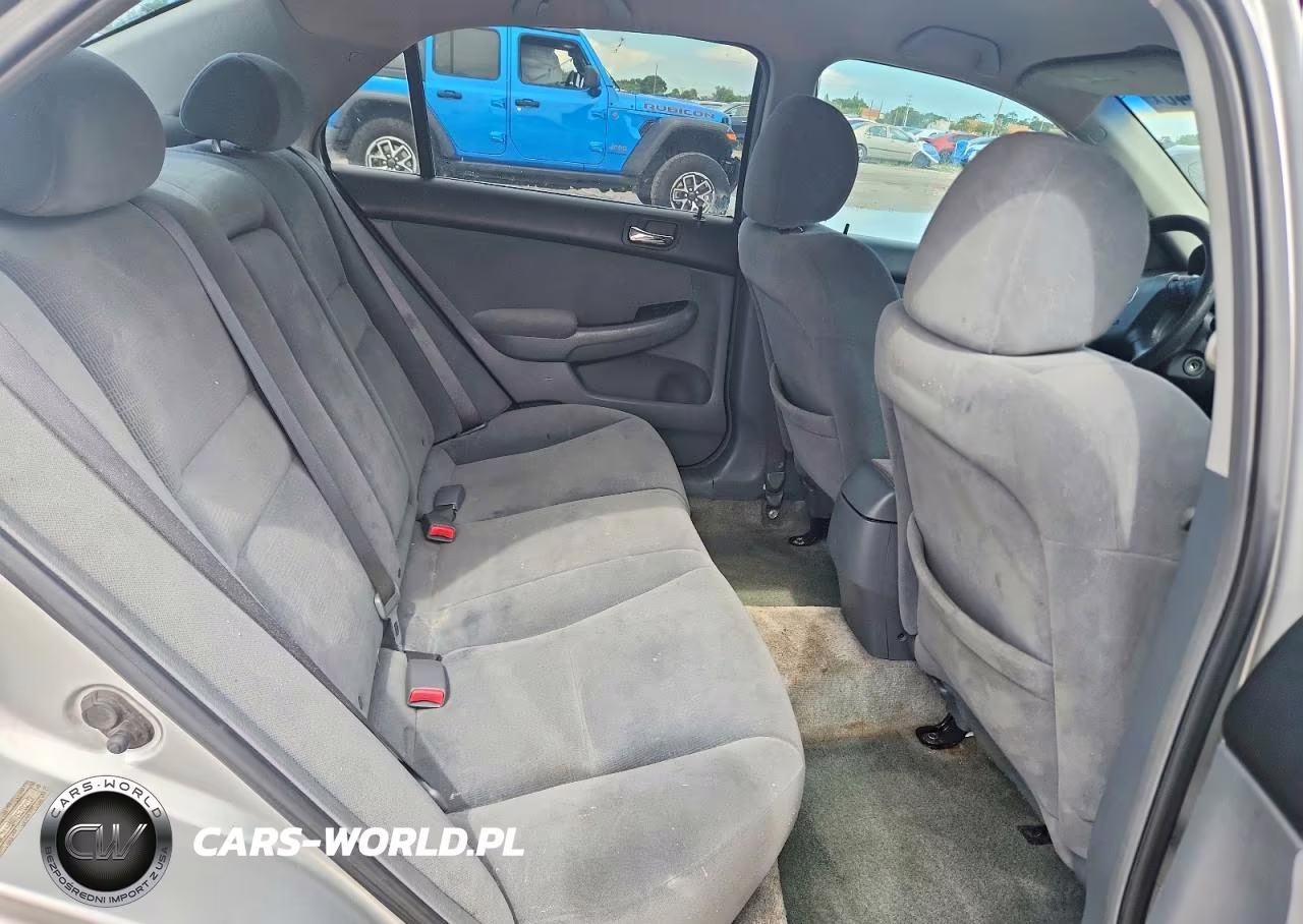 2007 Honda Accord Lx VIN:3HGCM56417G702117 - 10