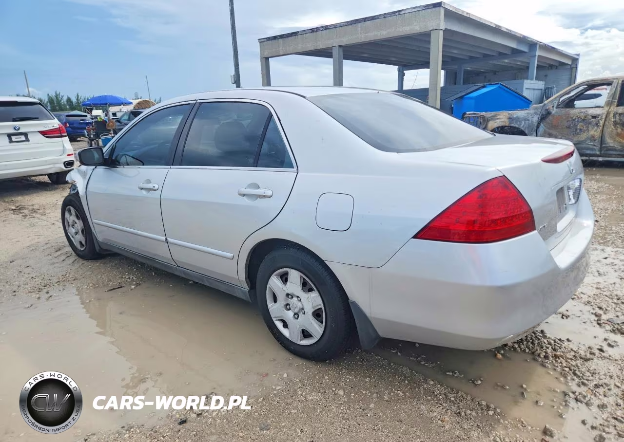 2007 Honda Accord Lx VIN:3HGCM56417G702117 - 2