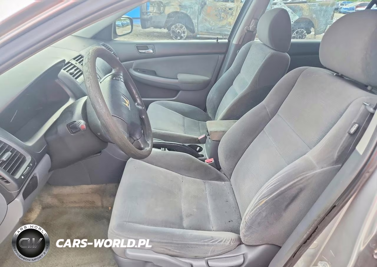 2007 Honda Accord Lx VIN:3HGCM56417G702117 - 7