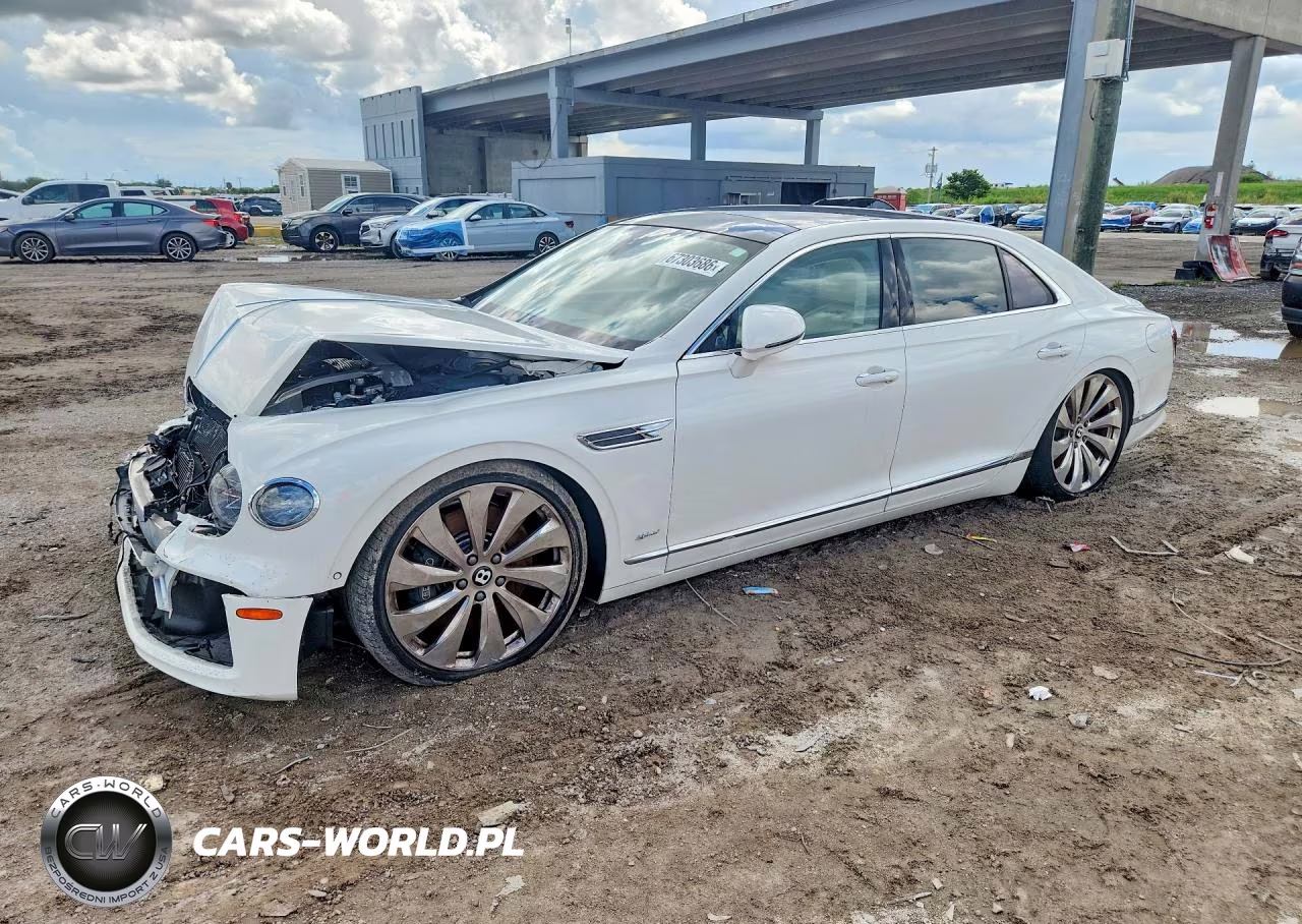 2022 Bentley Flying Spur – zdjęcie 1 z 12