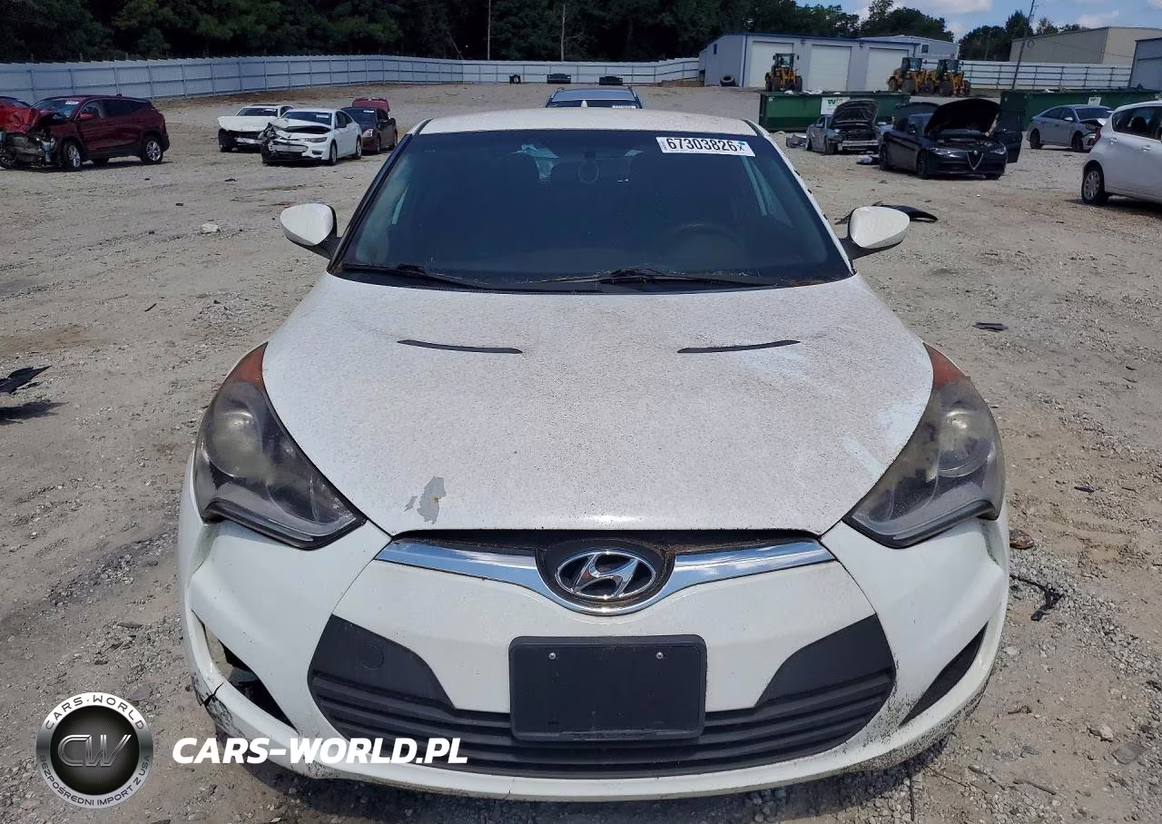 2015 Hyundai Veloster Base VIN:KMHTC6AD5FU225570 - 5