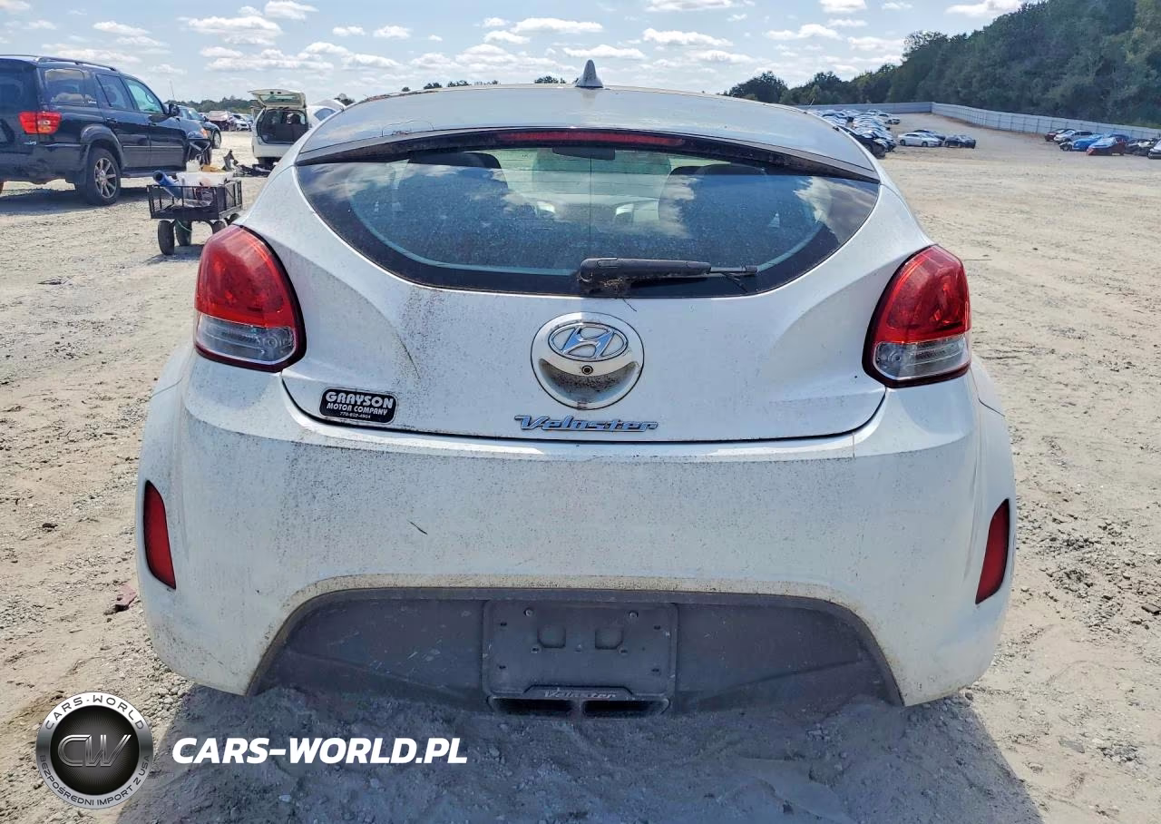 2015 Hyundai Veloster Base VIN:KMHTC6AD5FU225570 - 6