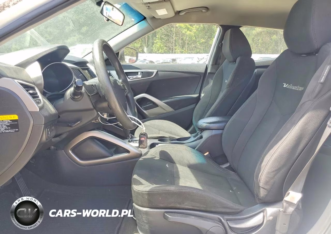 2015 Hyundai Veloster Base VIN:KMHTC6AD5FU225570 - 7