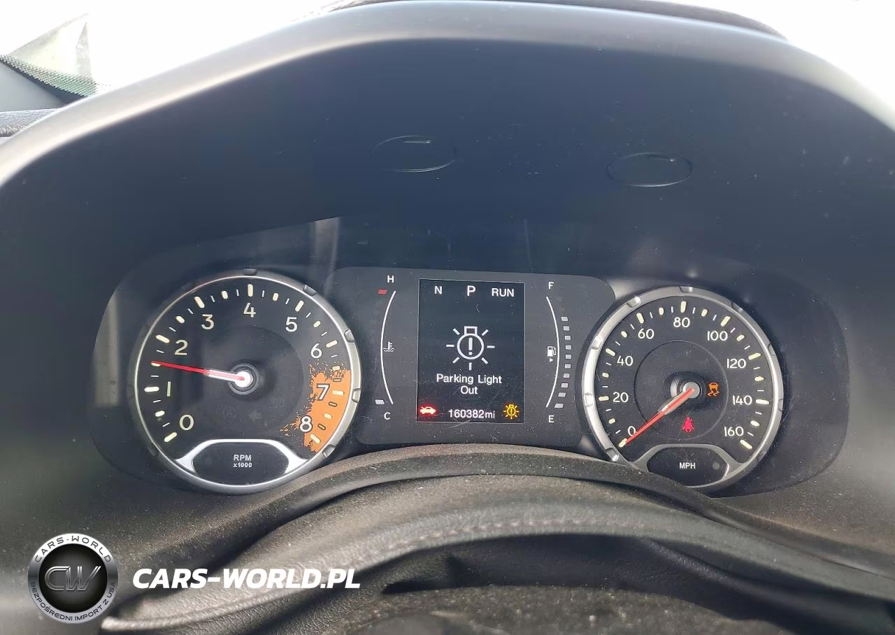 2018 Jeep Renegade Sport VIN:ZACCJBAB5JPH68512 - 9