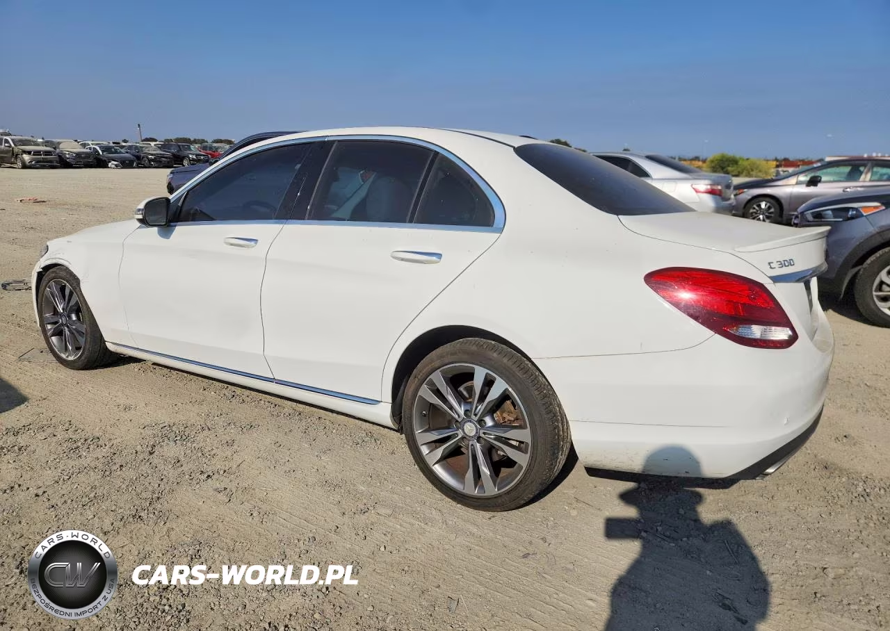 2016 Mercedes-Benz C 300 VIN:55SWF4JB1GU176582 - 2