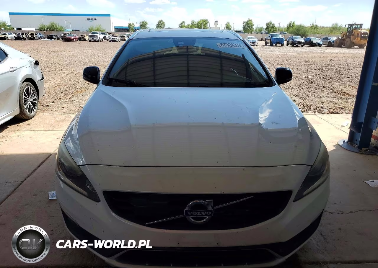 2016 Volvo V60 Cross Country Premier VIN:YV4612HK8G1015100 - 5