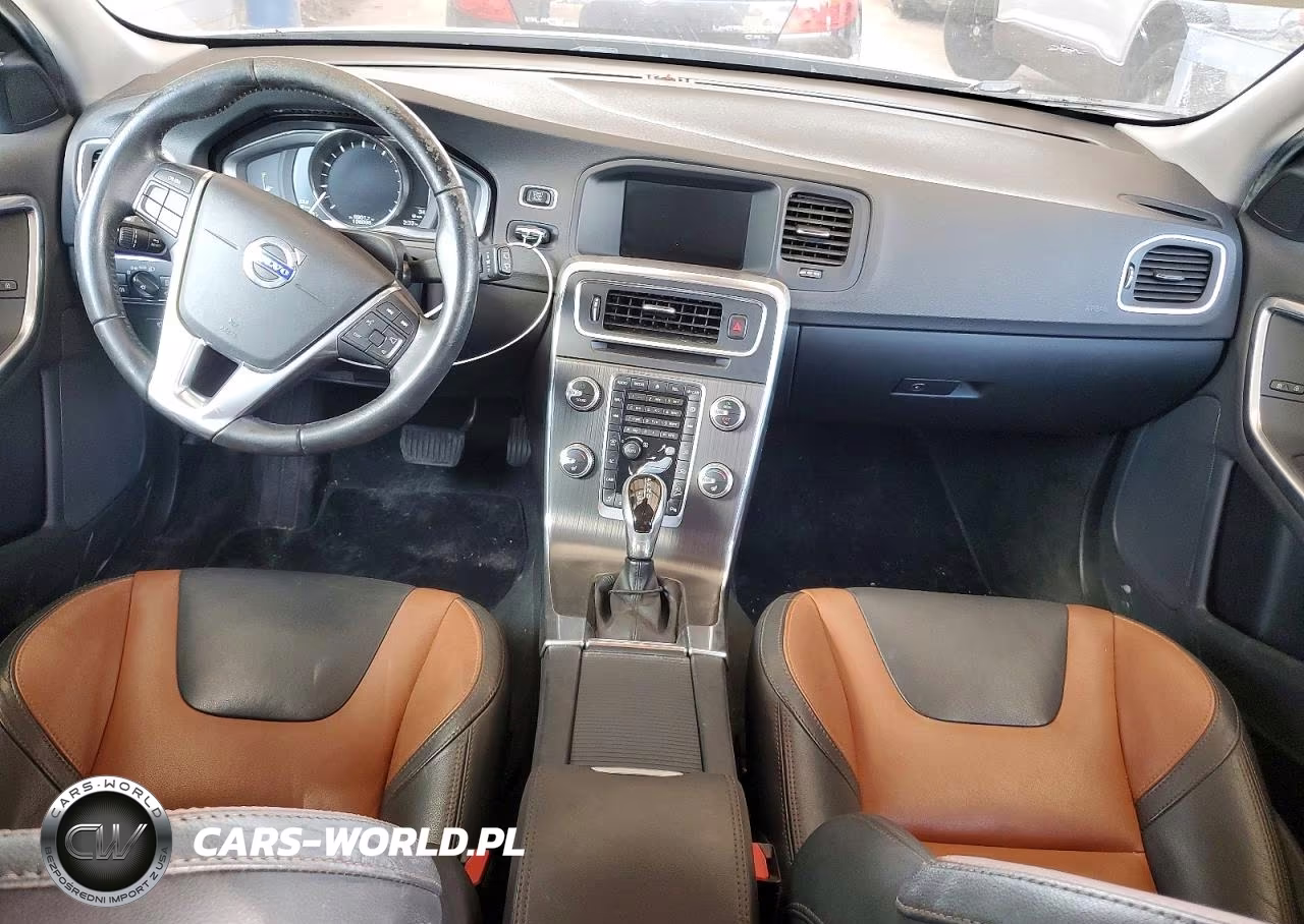 2016 Volvo V60 Cross Country Premier VIN:YV4612HK8G1015100 - 8