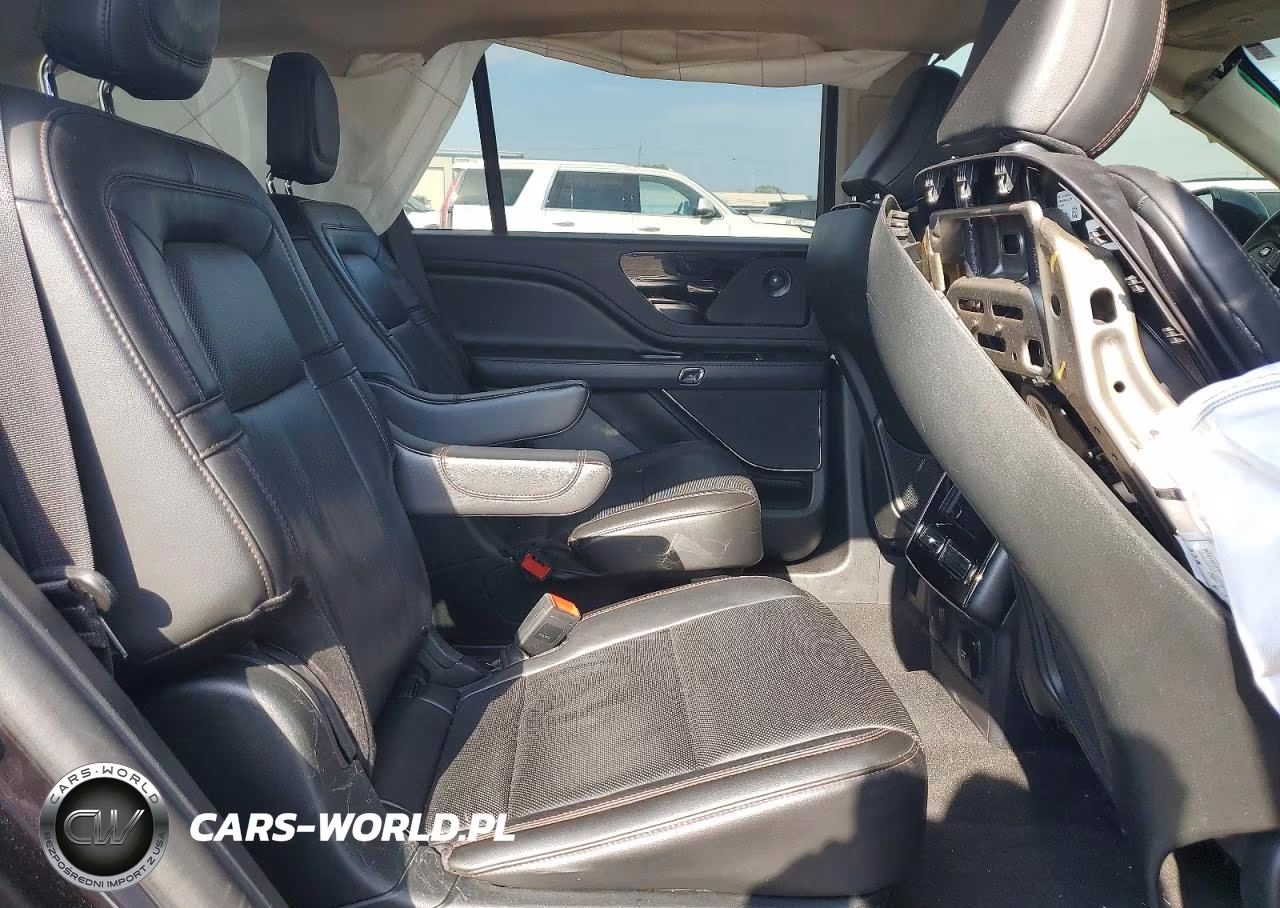 2023 Lincoln Aviator Reserve VIN:5LM5J7XC5PGL28651 - 11