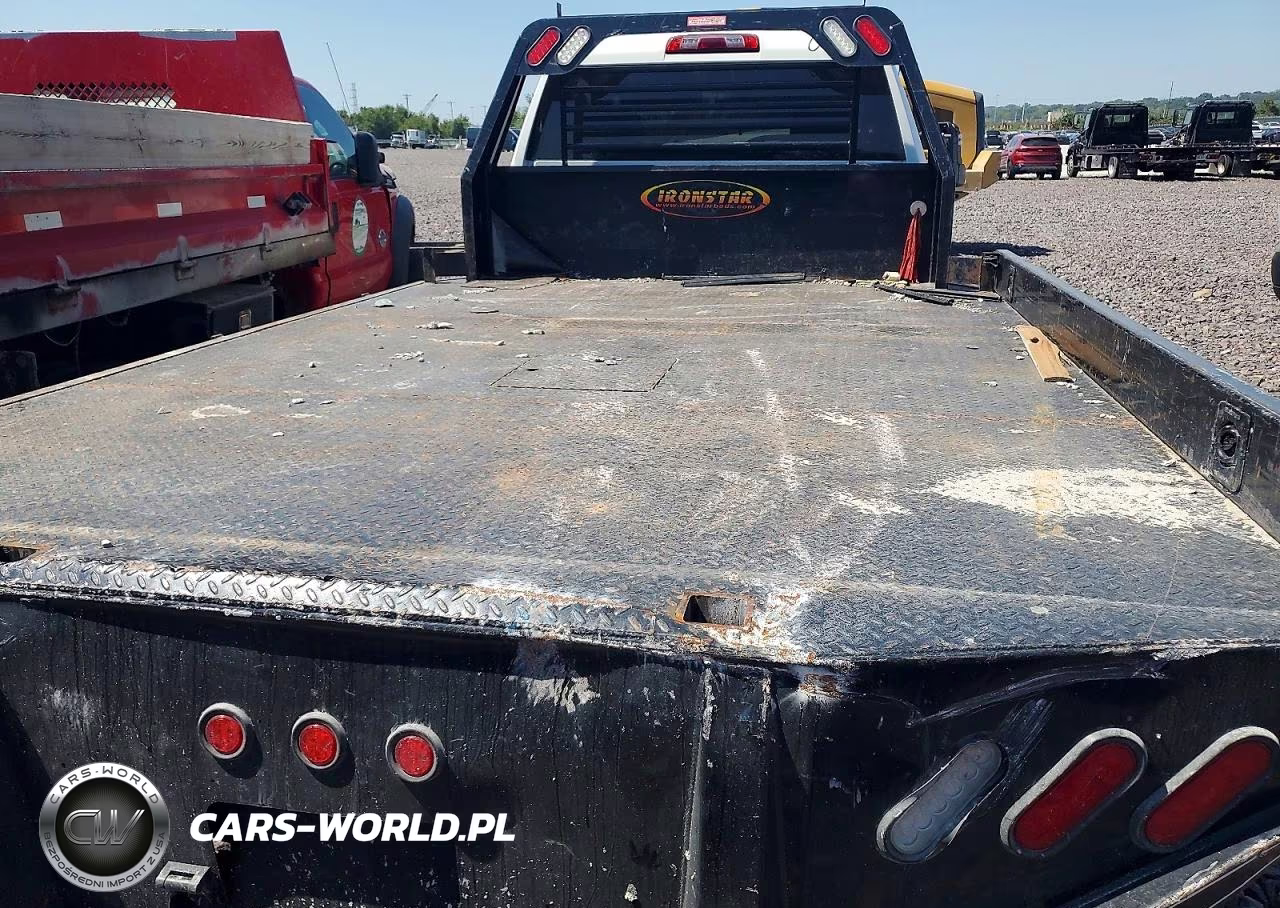 2022 Chevrolet Silverado C3500 VIN:1GB3WRE71NF189997 - 10