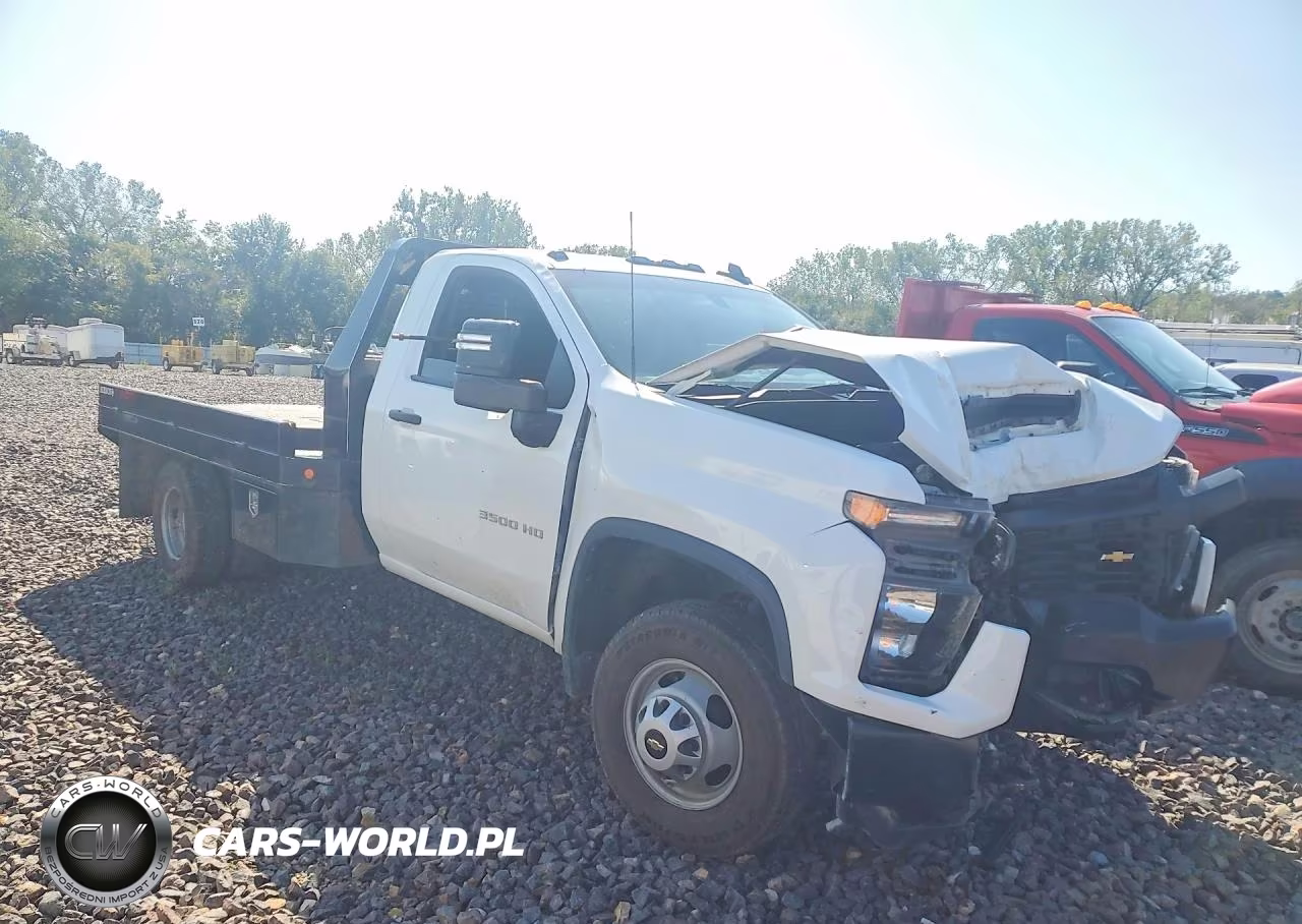 2022 Chevrolet Silverado C3500 VIN:1GB3WRE71NF189997 - 4