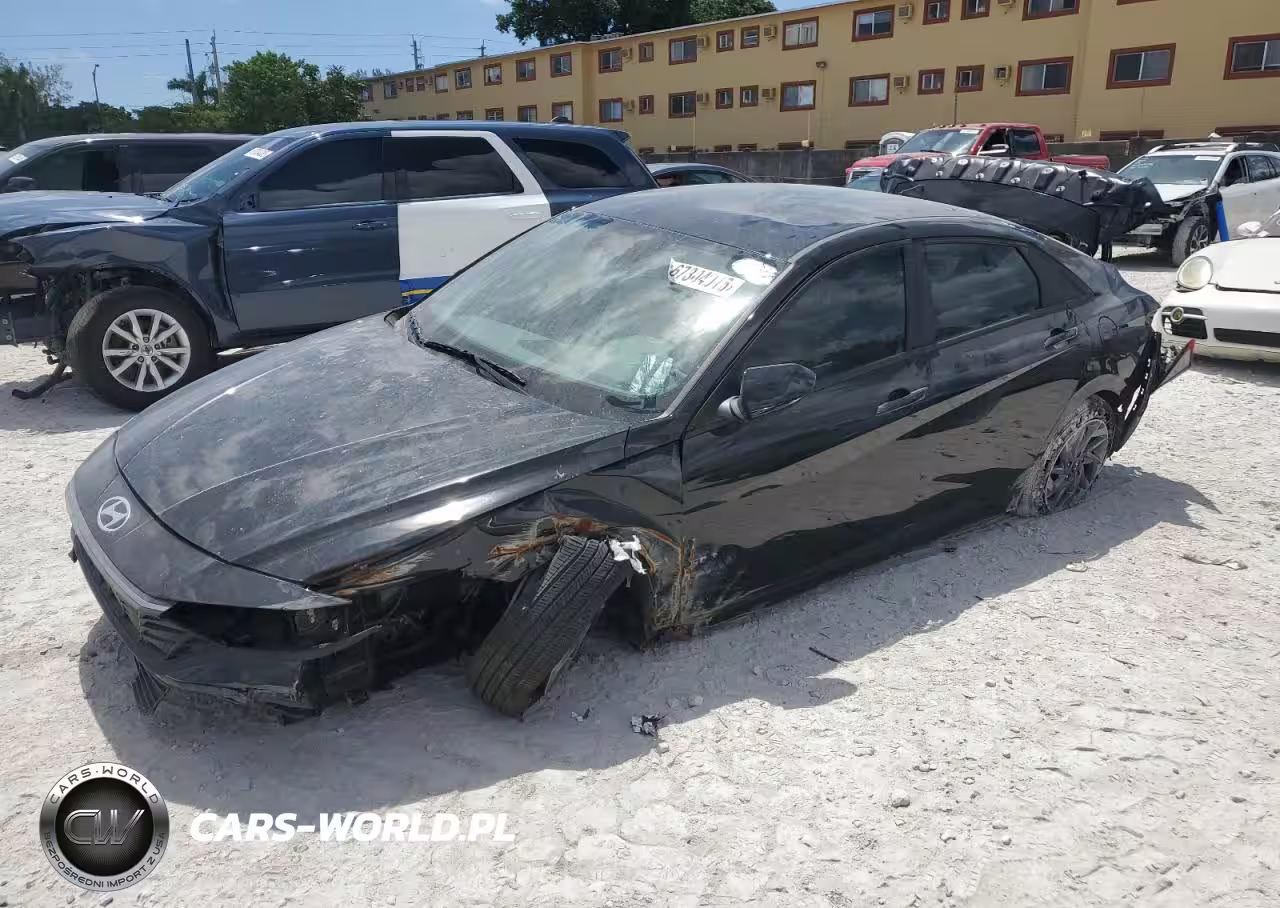 2024 Hyundai Elantra Sel