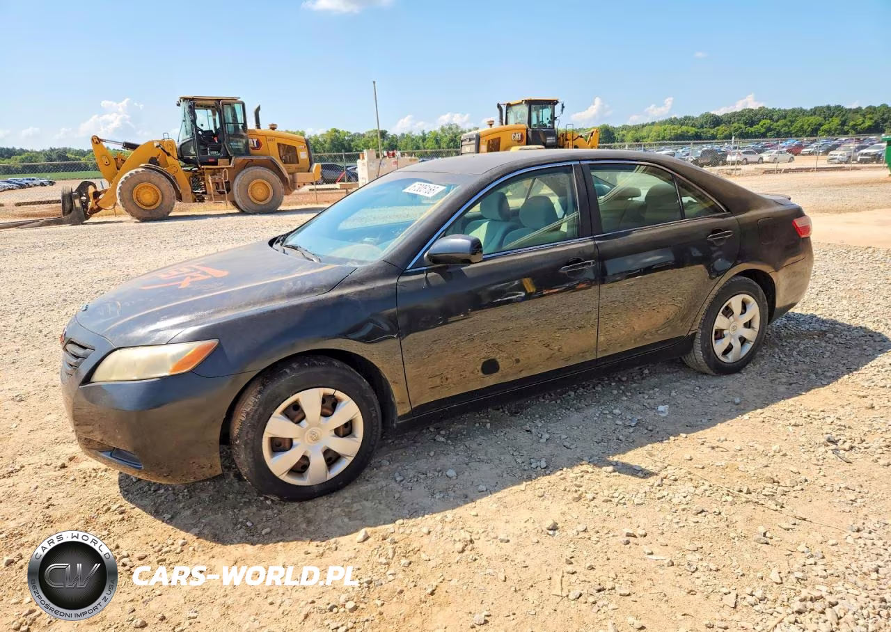 2007 Toyota Camry Ce – zdjęcie 1 z 13