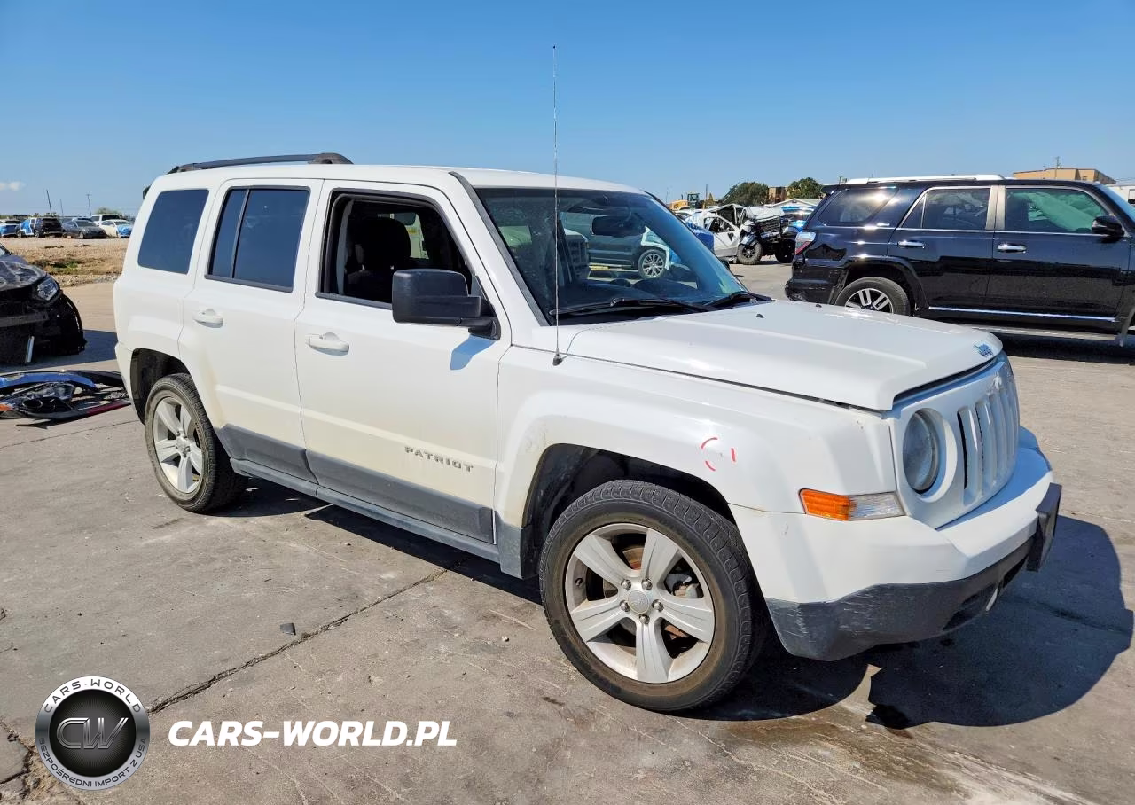 2016 Jeep Patriot Latitude VIN:1C4NJPFB7GD584338 - 4