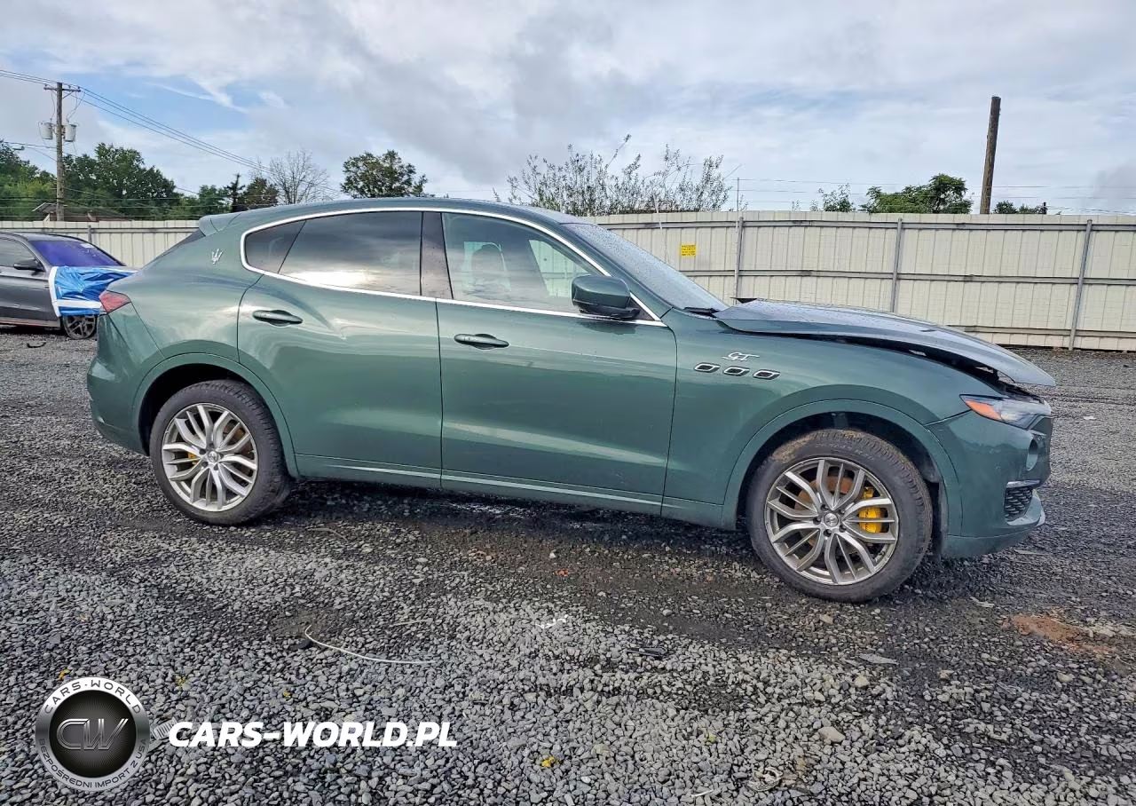 2022 Maserati Levante Base VIN:ZN661XUA6NX393504 - 4