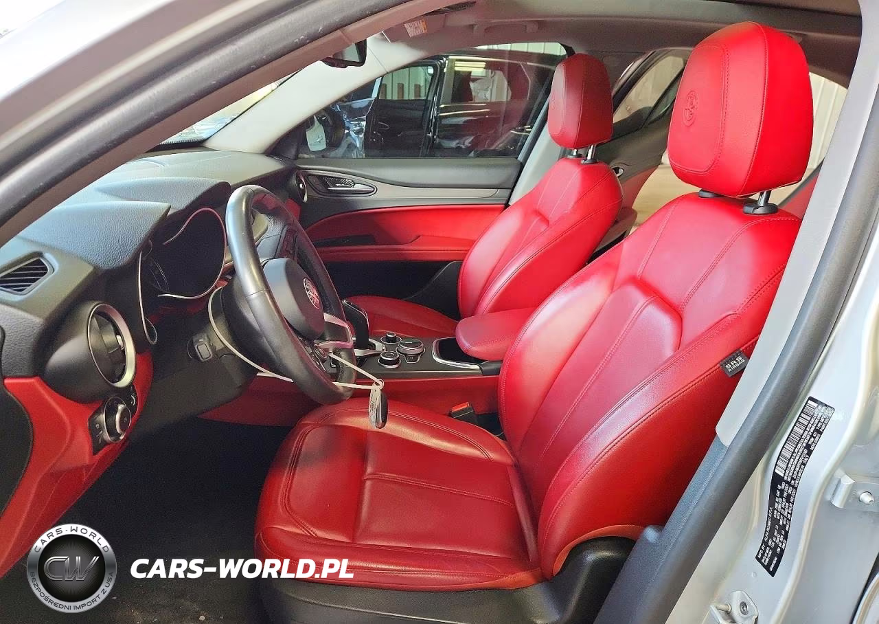 2021 Alfa Romeo Stelvio Ti VIN:ZASPAKBN7M7D13387 - 7