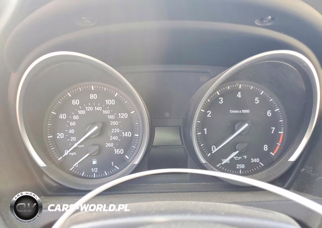 2011 BMW Z4 Sdrive35I VIN:WBALM7C59BE382713 - 9