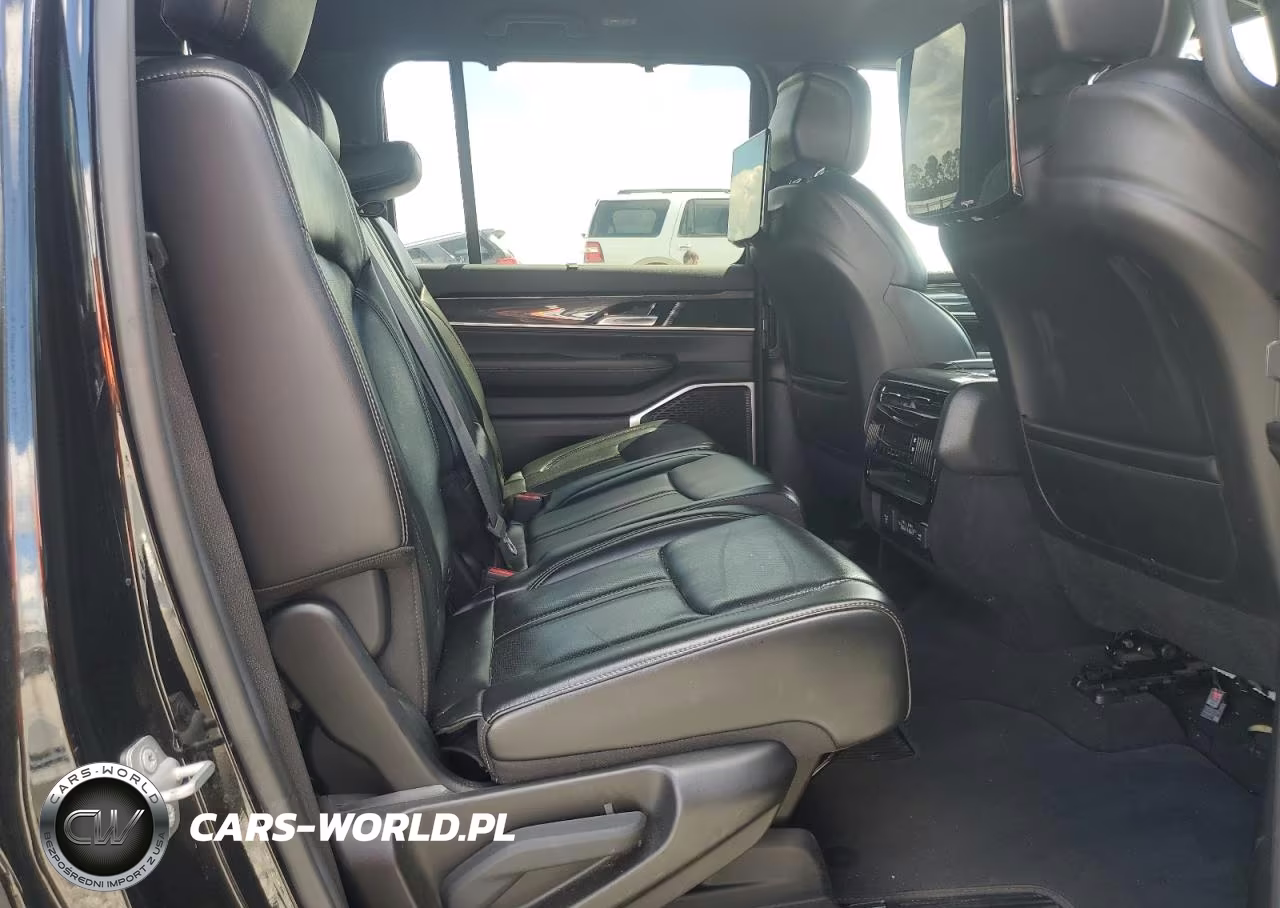 2022 Jeep Wagoneer Series I VIN:1C4SJUAT4NS184814 - 11