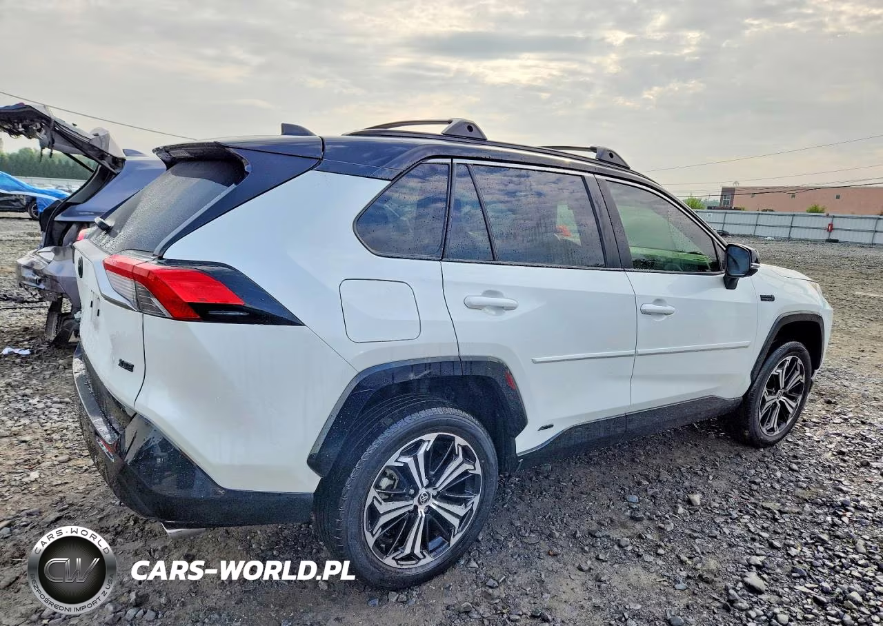 2023 Toyota Rav4 Prime Xse VIN:JTMEB3FV0PD152111 - 3