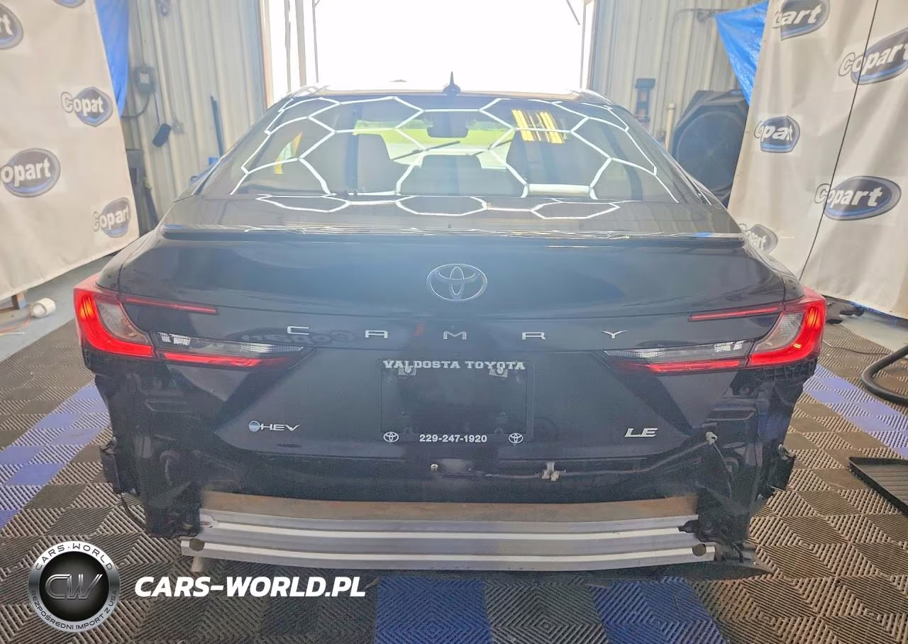 2026 Toyota Camry Le VIN:4T1DAACK8TU227625 - 6
