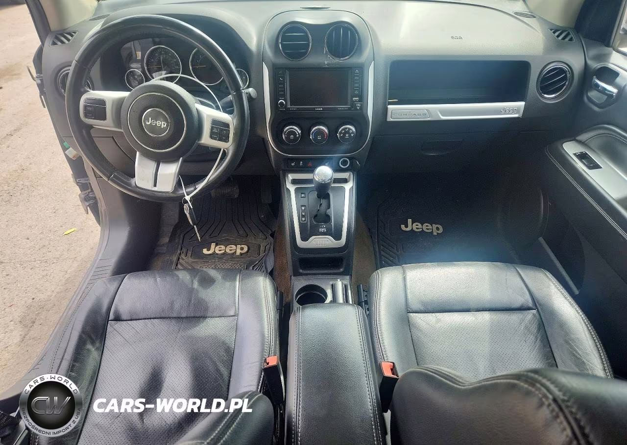 2017 Jeep Compass Latitude VIN:1C4NJDEBXHD152134 - 8