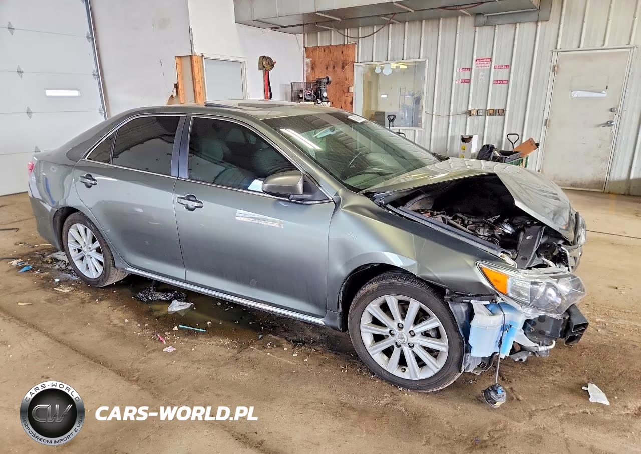 2012 Toyota Camry Xle VIN:4T4BF1FK4CR204739 - 4