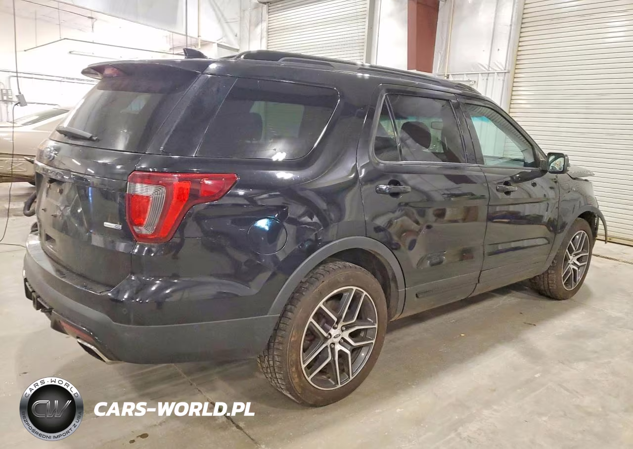 2016 Ford Explorer Sport VIN:1FM5K8GTXGGB15085 - 3