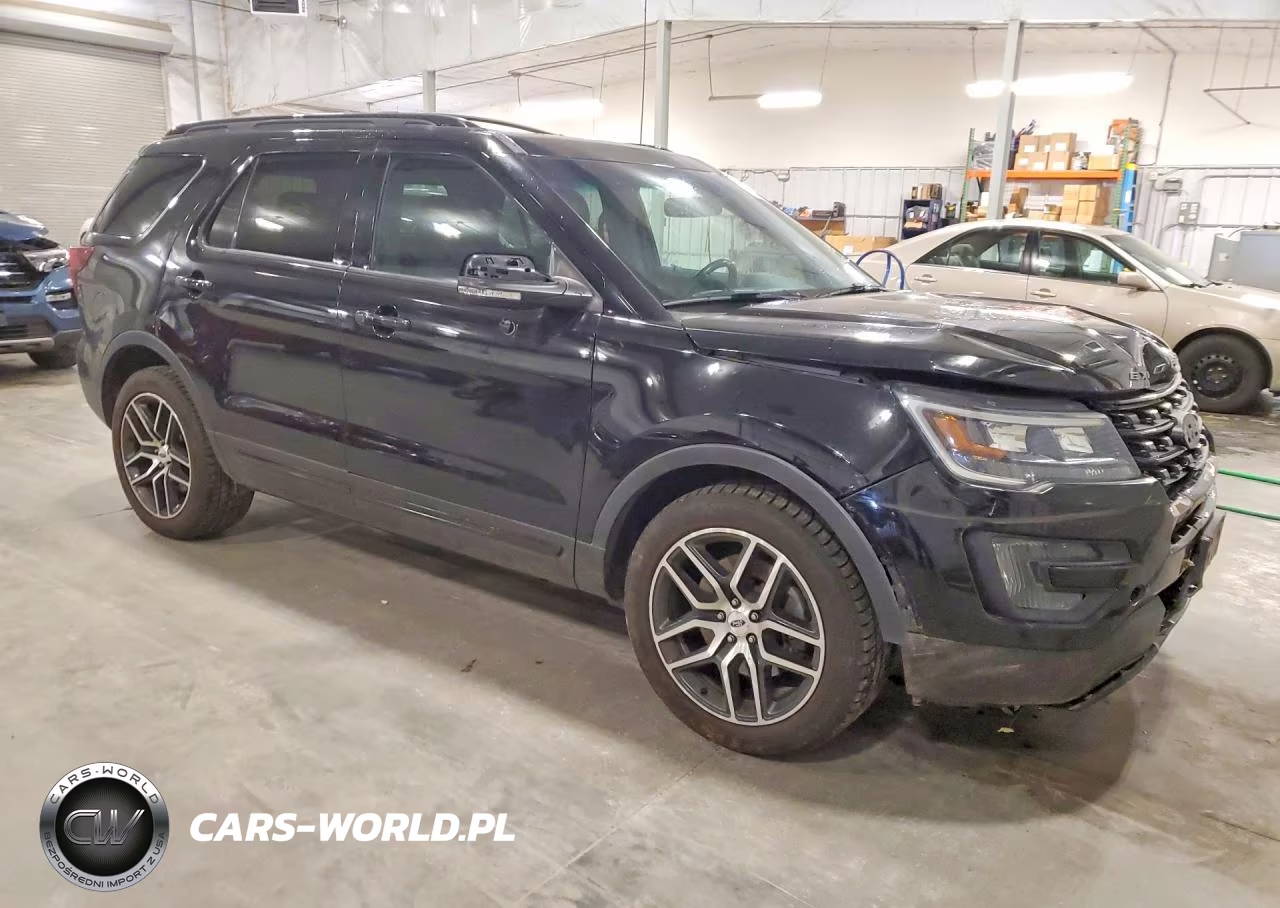 2016 Ford Explorer Sport VIN:1FM5K8GTXGGB15085 - 4