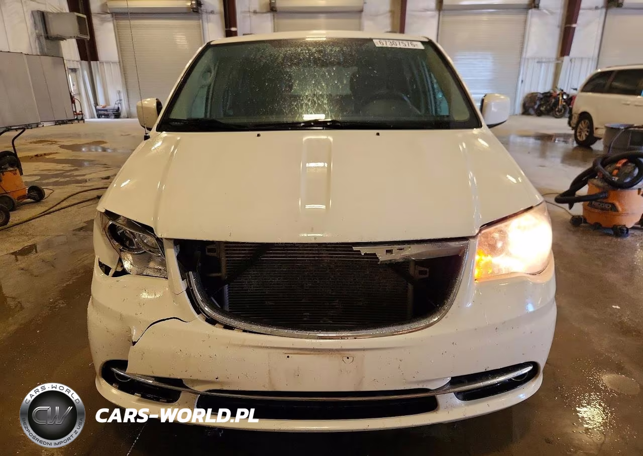 2013 Chrysler Town & Country Touring VIN:2C4RC1BG4DR787545 - 5