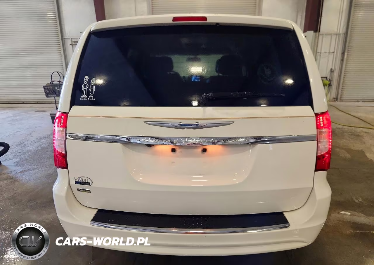 2013 Chrysler Town & Country Touring VIN:2C4RC1BG4DR787545 - 6