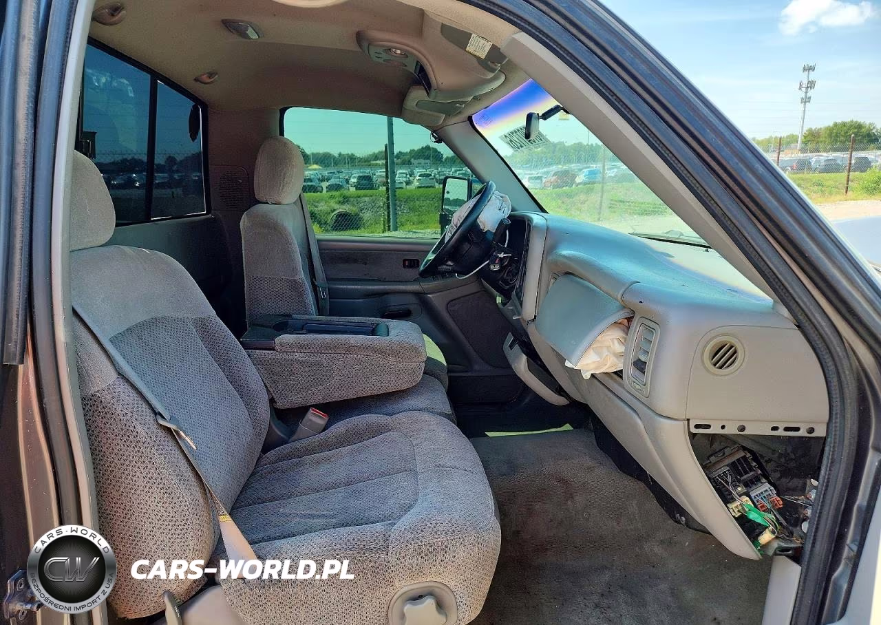 1999 Chevrolet Silverado K1500 VIN:1GCEK14T8XZ180053 - 10