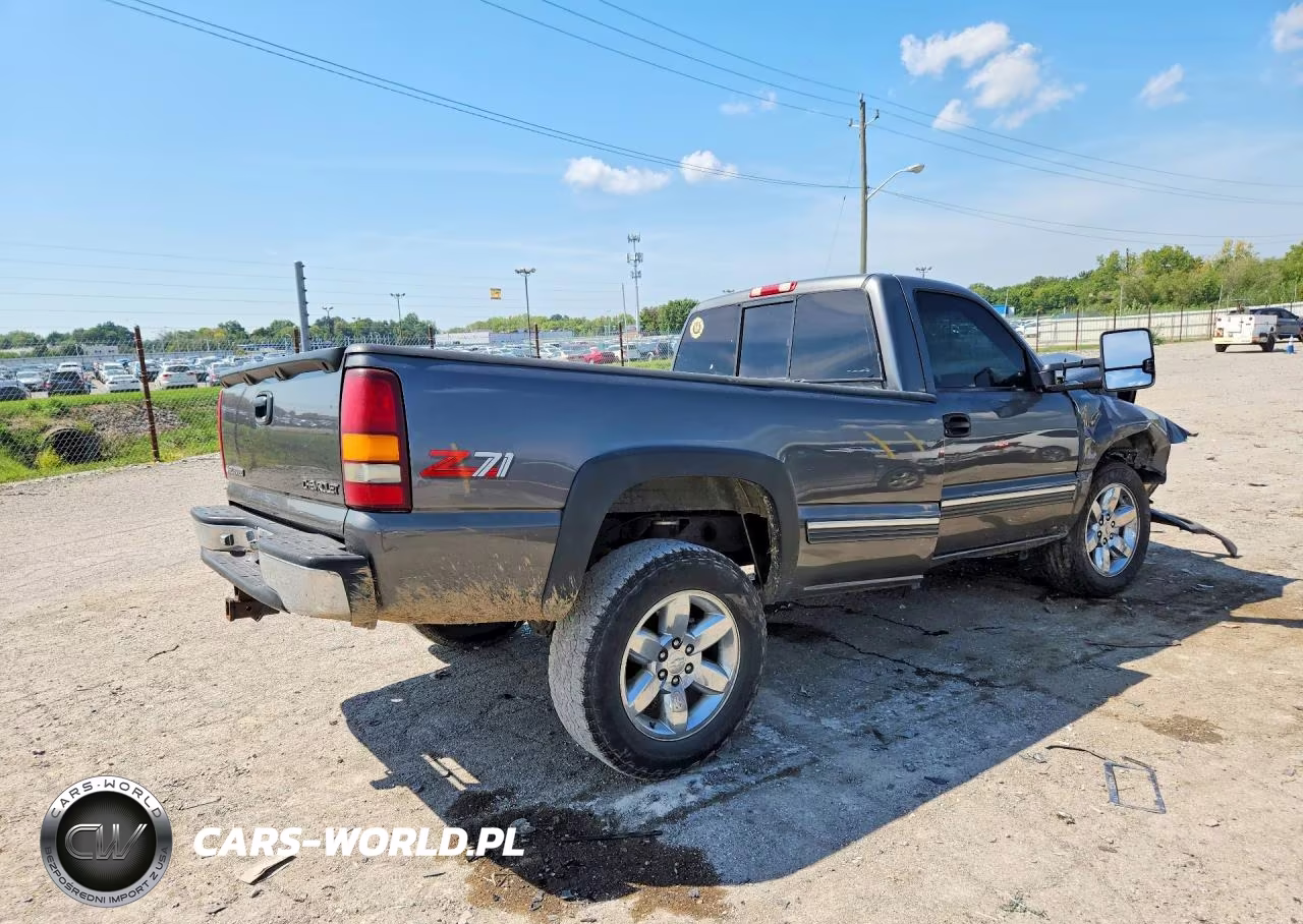 1999 Chevrolet Silverado K1500 VIN:1GCEK14T8XZ180053 - 3