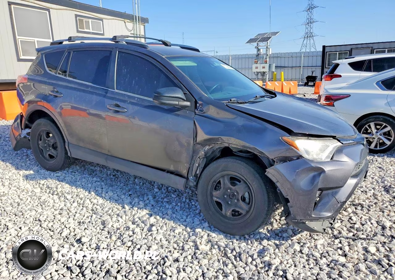 2018 Toyota Rav4 Le VIN:2T3ZFREV9JW492281 - 4