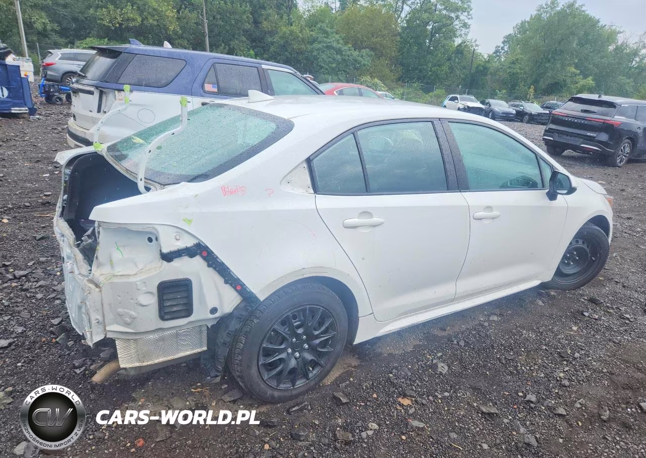 2021 Toyota Corolla Le VIN:5YFEPMAE3MP182534 - 3
